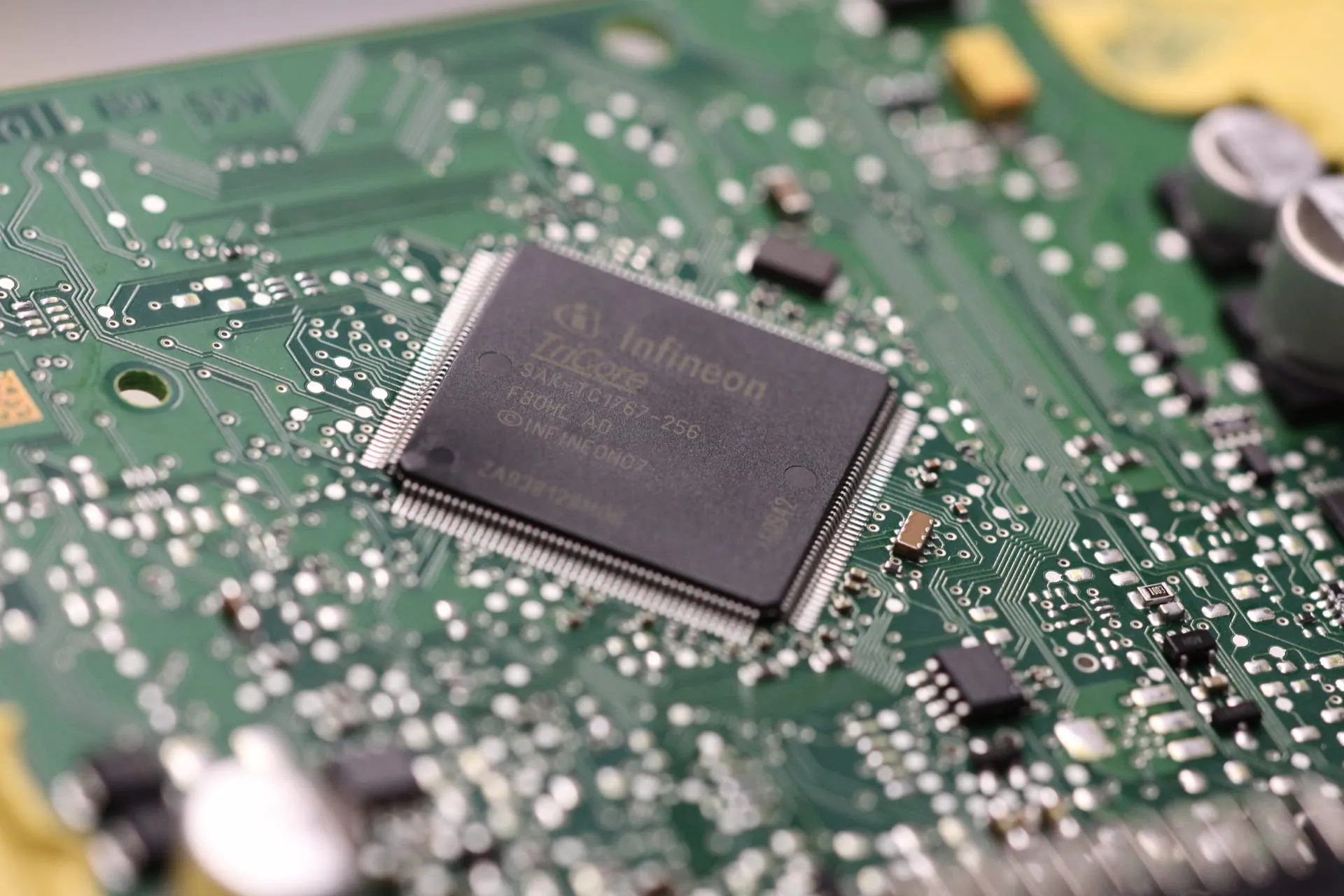 Procesor Infineon w sterowniku silnika
